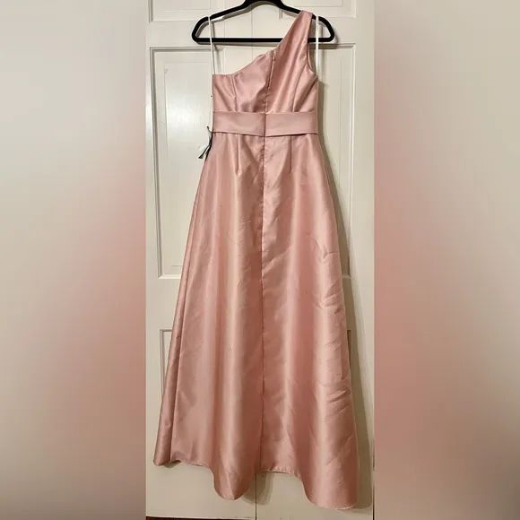 Alfred Sung Draped One-Shoulder Satin Maxi Dress Pockets Toasted Sugar 4‎ AS IS