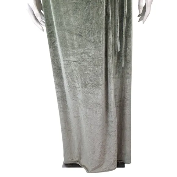 Baltic Born Meghan Green Velvet Wrap Dress Gown Womens XS Bridesmaid Formal