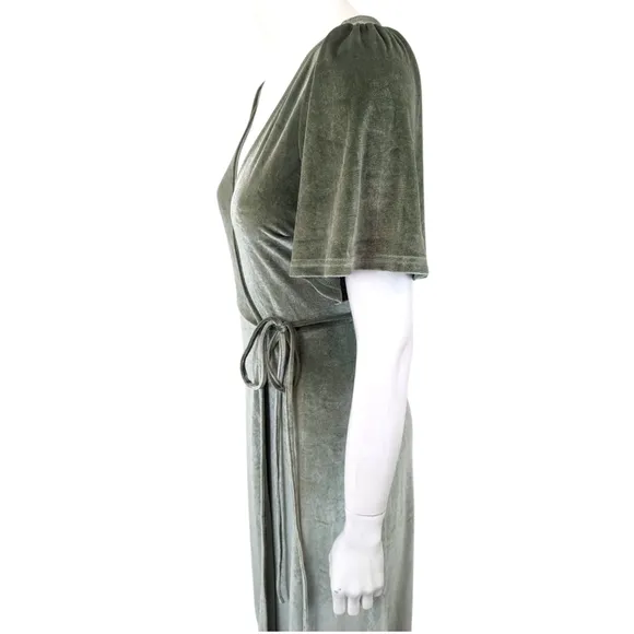 Baltic Born Meghan Green Velvet Wrap Dress Gown Womens XS Bridesmaid Formal