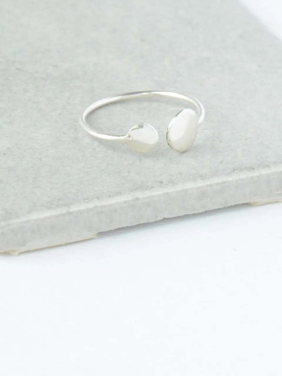 Dot Ring