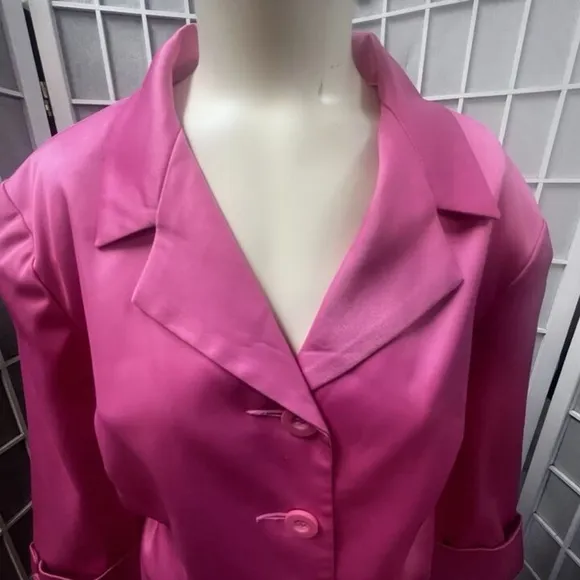 Dressbarn,Woman,Black skirt Long suit,Pink Jacket,Sz L,Buttons,Kerchief Floral.!