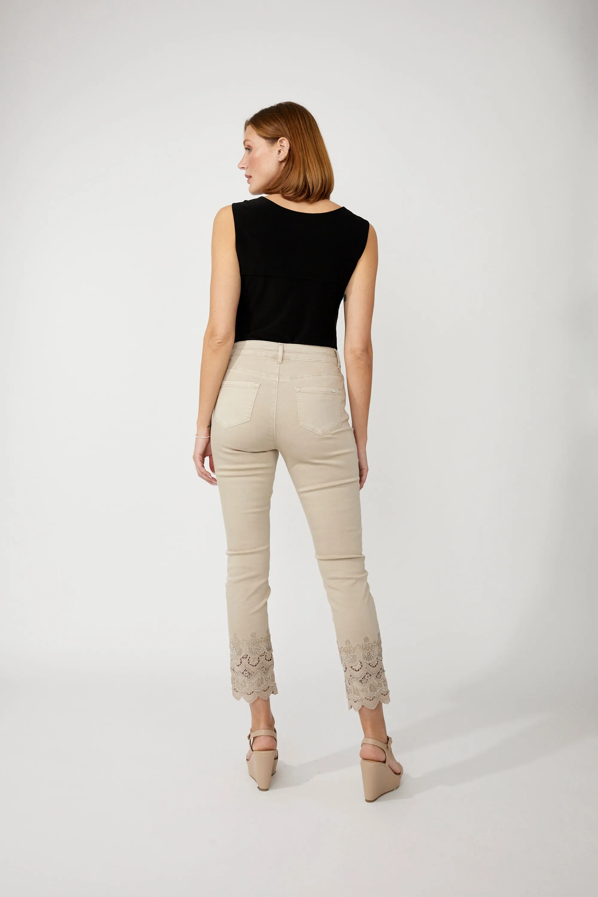 Frank Lyman- Women's Slim Ankle-length Trousers