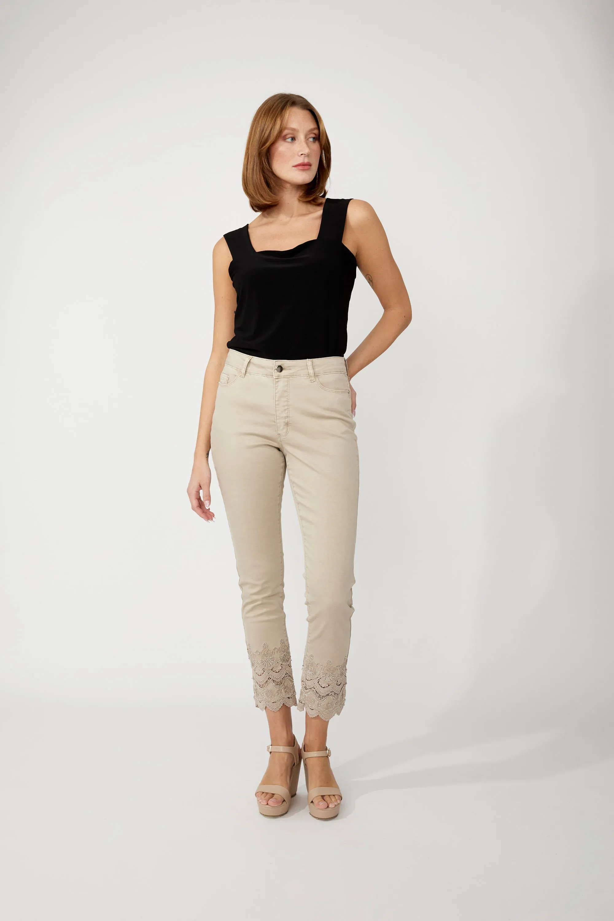 Frank Lyman- Women's Slim Ankle-length Trousers