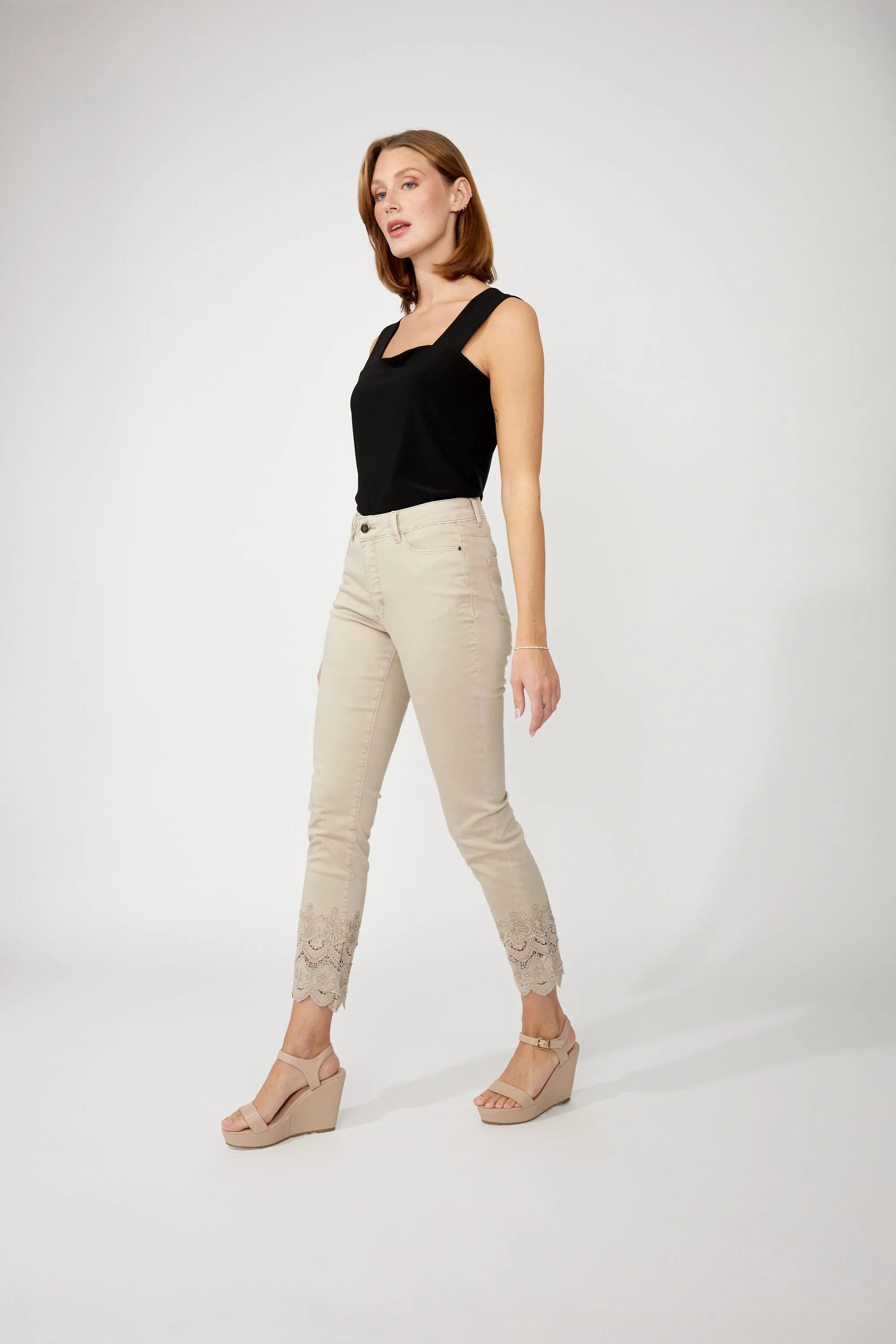 Frank Lyman- Women's Slim Ankle-length Trousers