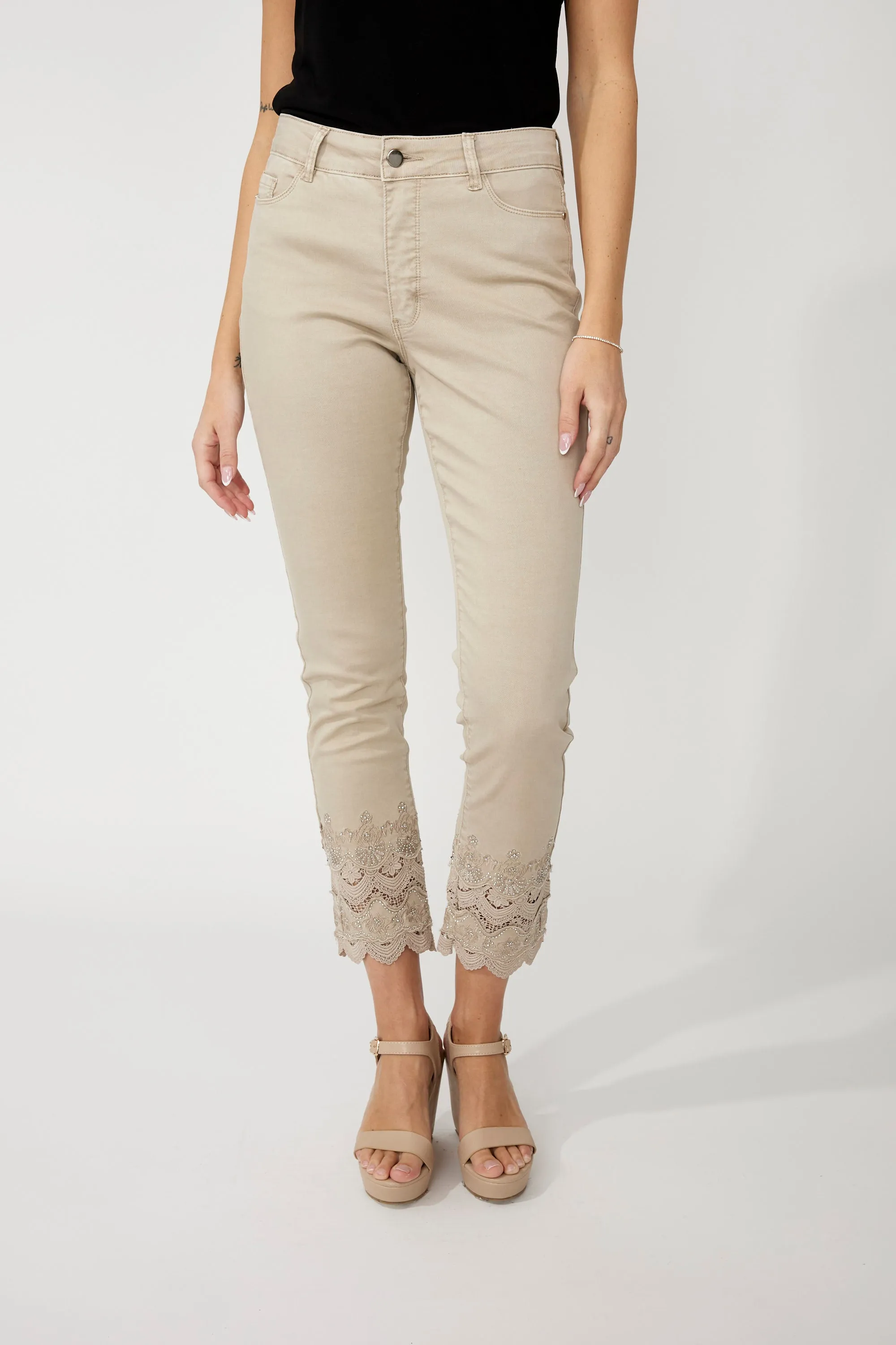 Frank Lyman- Women's Slim Ankle-length Trousers