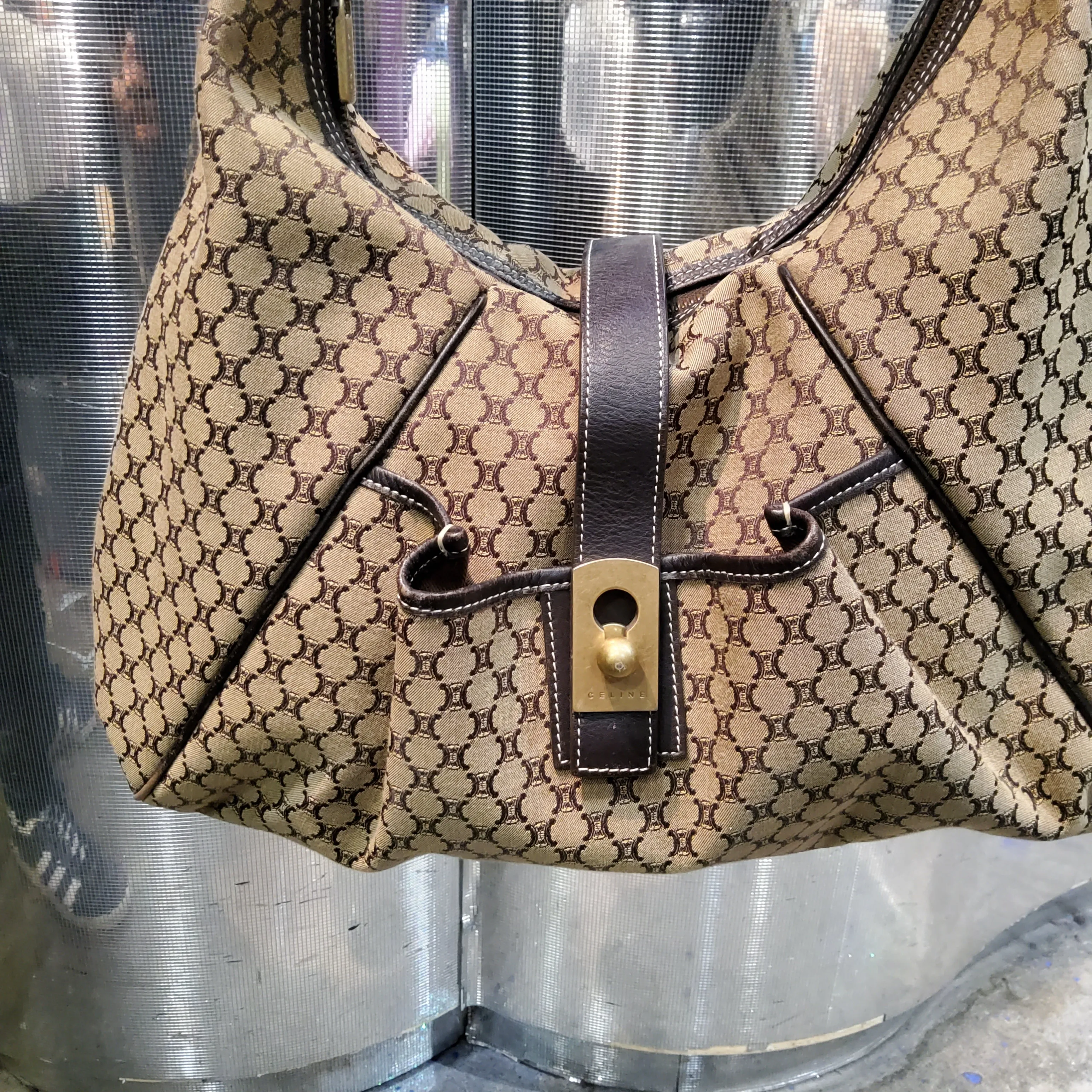 Handbag