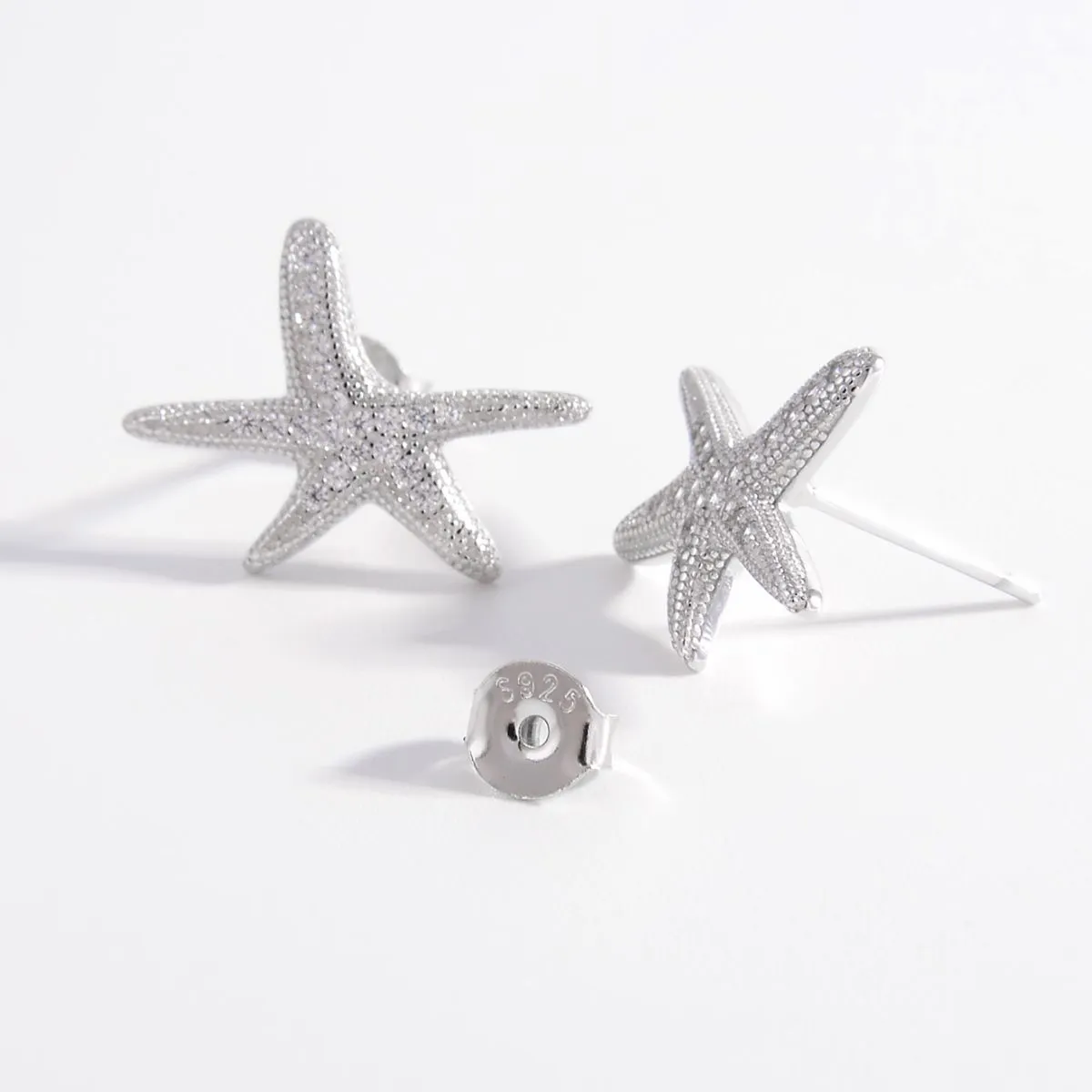 Inlaid Zircon Starfish Earrings