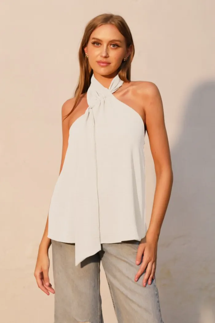 Knot Det Halter Neck Top