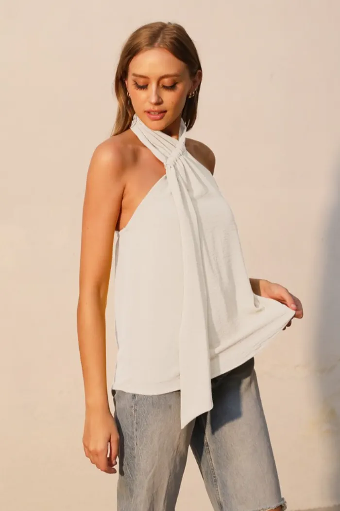 Knot Det Halter Neck Top