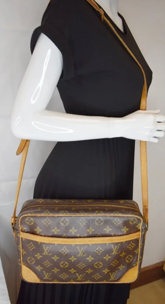 Louis Vuitton Pre-Loved Trocadero Handbag Monogram Canvas 23