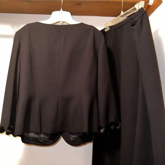 Maggy London Women's 2Pc Black Suit Fur Accents Formal Occasion Size 18WP EUC