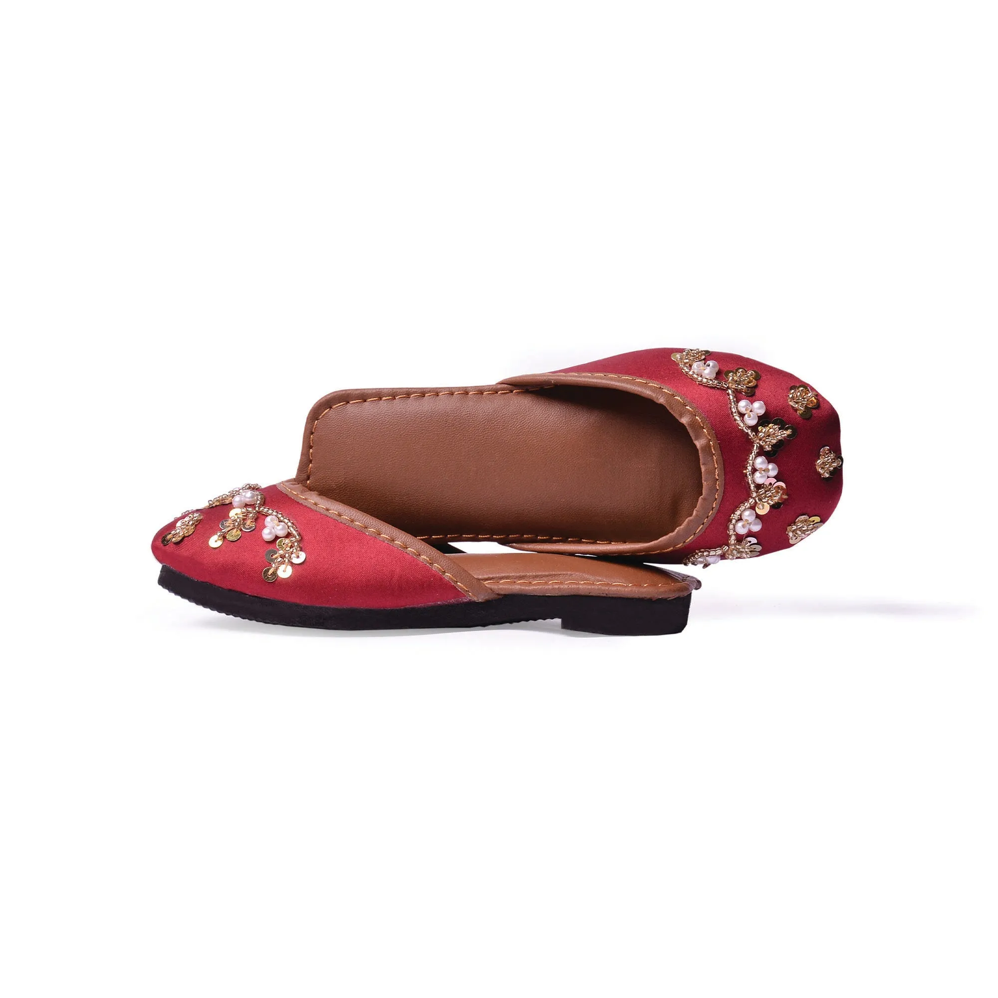 Maroon Ethnic Khussa