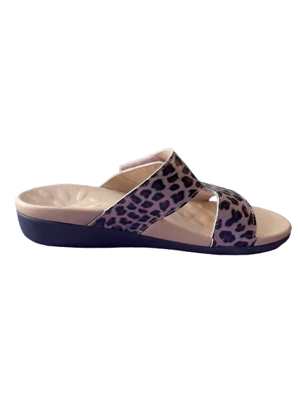 Megnya Leopard Print Velcro Sandals