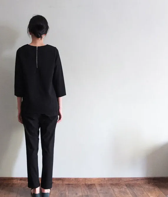 Minimalist top {Black}-sold out