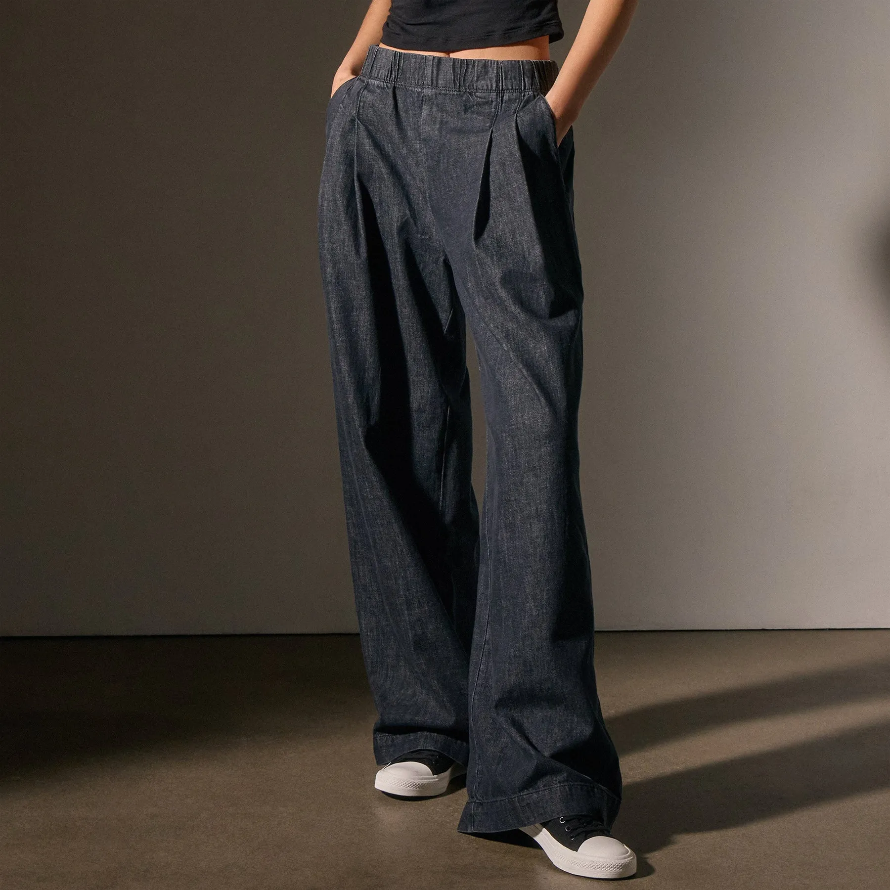 Pleated Denim Pant - Black Enzyme Wash