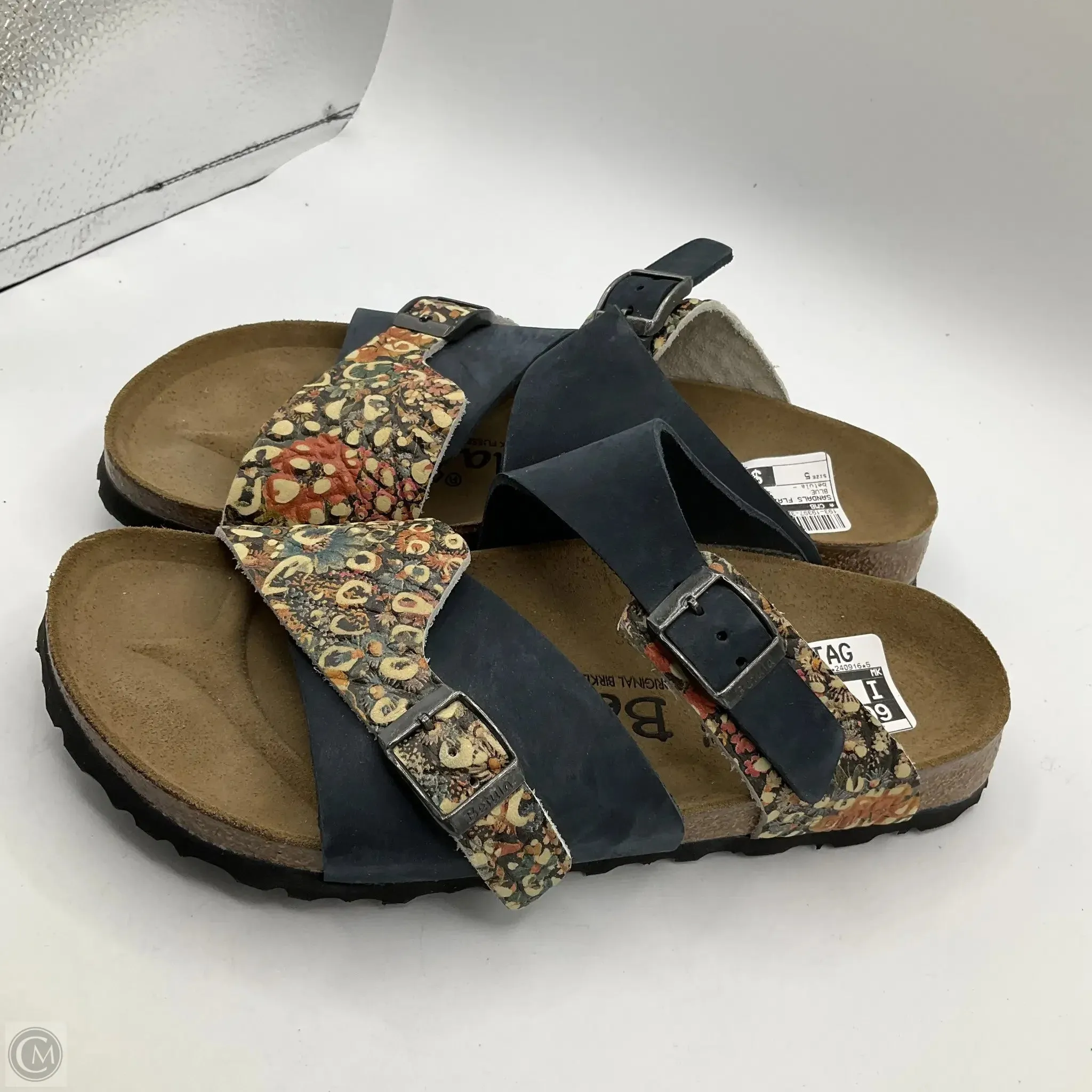 Sandals Flats By Cmb In Blue, Size: 5