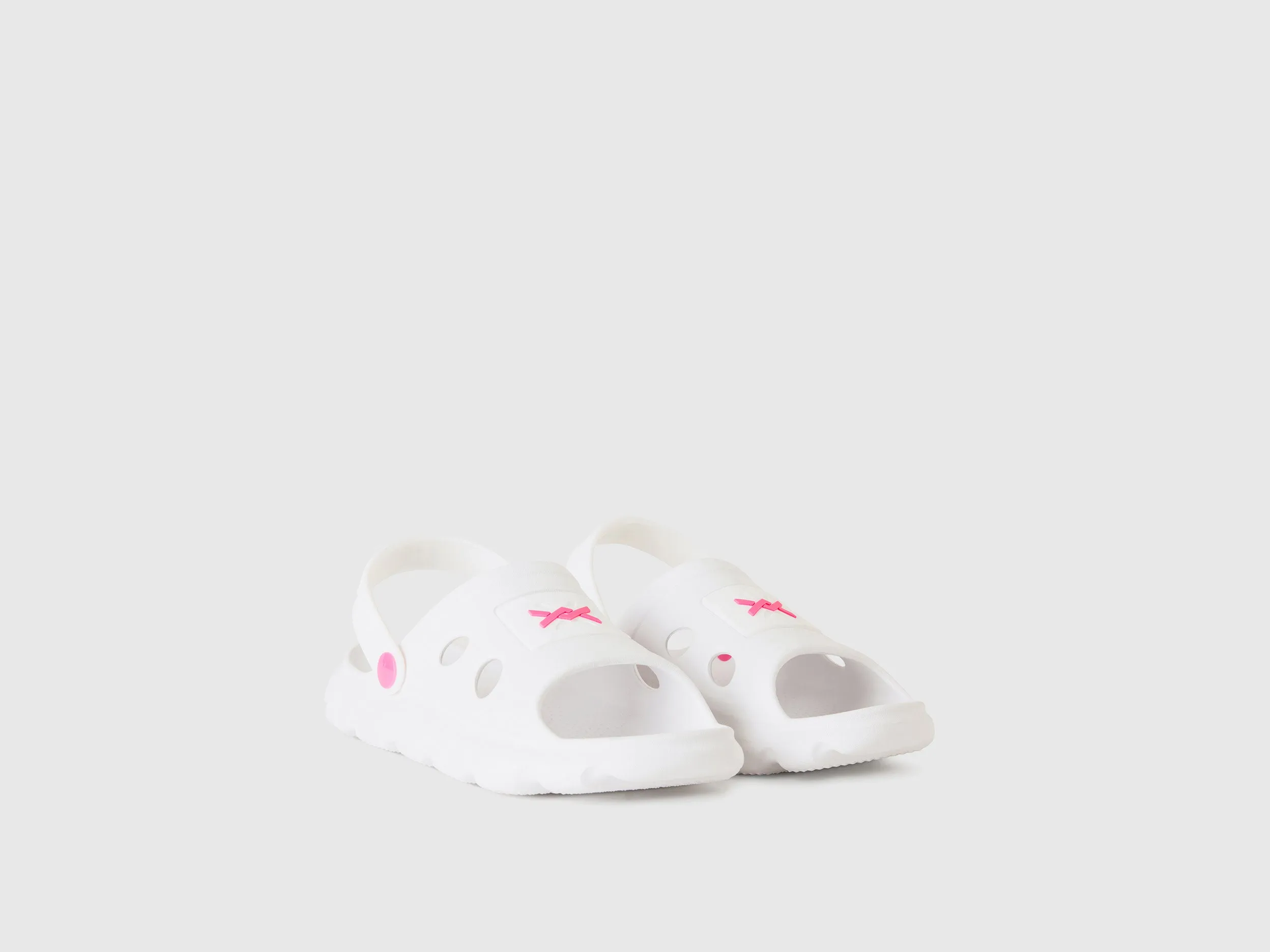 SANDALS IN LIGHTWEIGHT RUBBER