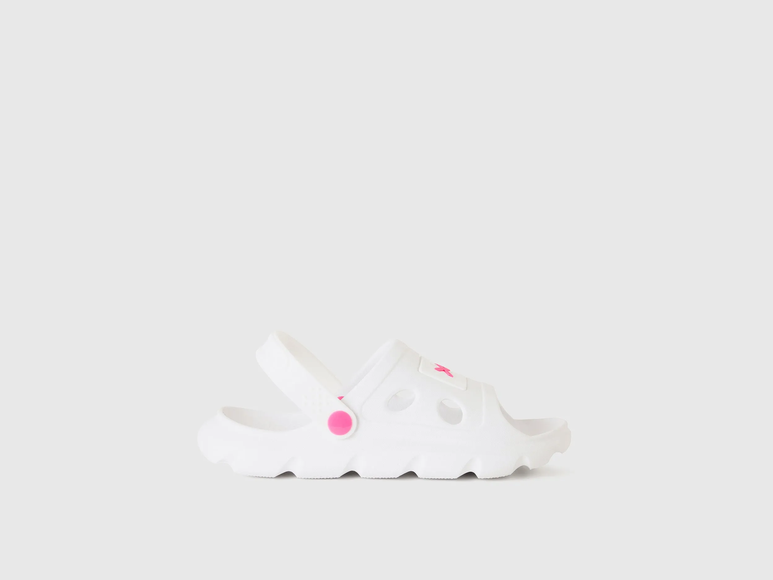SANDALS IN LIGHTWEIGHT RUBBER