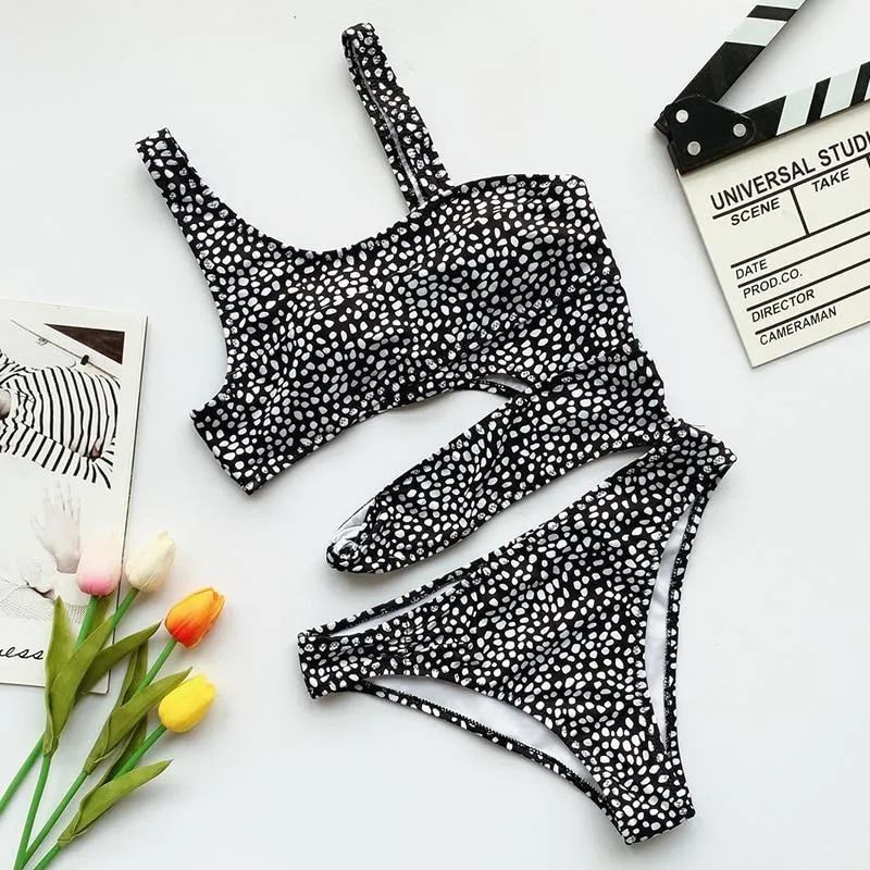 Sexy Cut Out Side One Piece Women Swimsuit