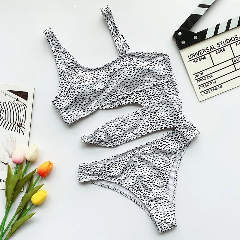 Sexy Cut Out Side One Piece Women Swimsuit
