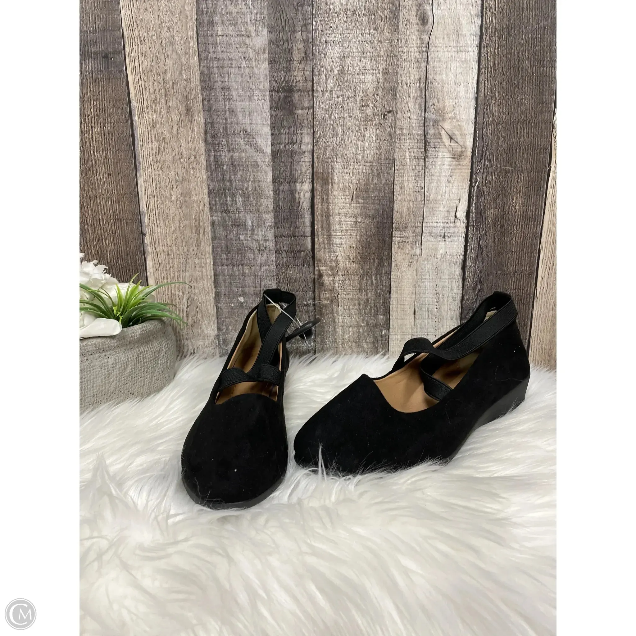 Shoes Flats By Cmf In Black, Size: 8.5