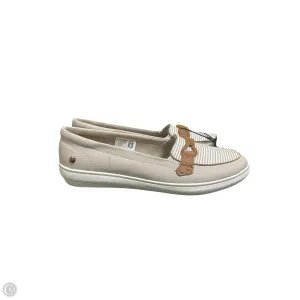 Shoes Flats By Grasshoppers In Tan, Size: 10