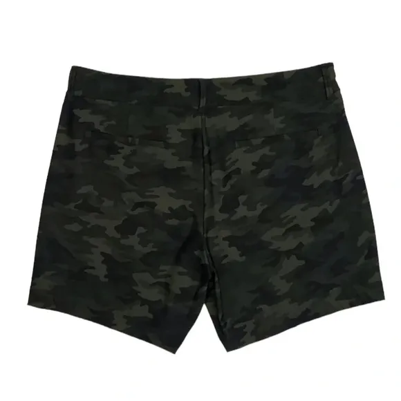 SPANX Sunshine Short 6&quot; Women's Green Camo Boat Beach Board Swim Size Medium