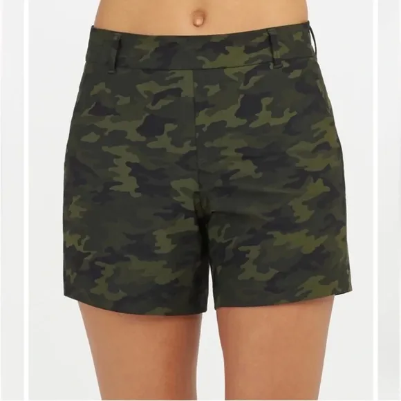 SPANX Sunshine Short 6&quot; Women's Green Camo Boat Beach Board Swim Size Medium