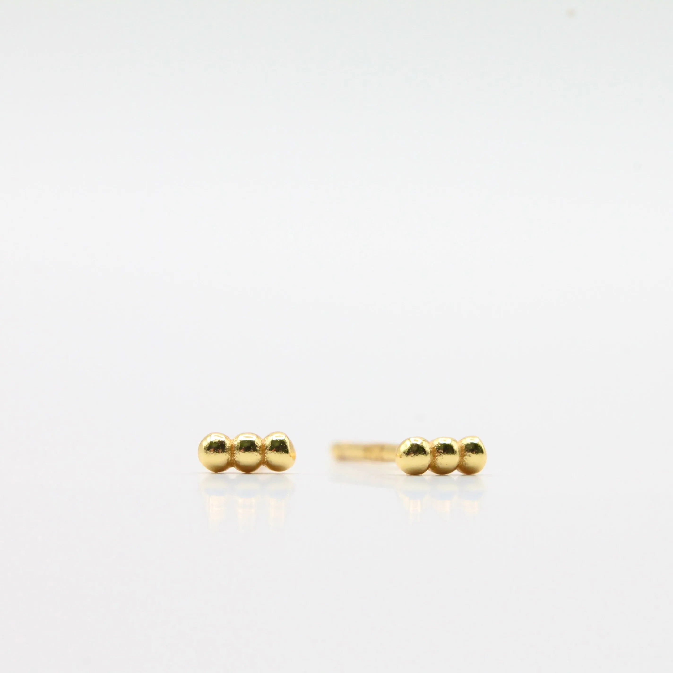 Spheres Bar Studs