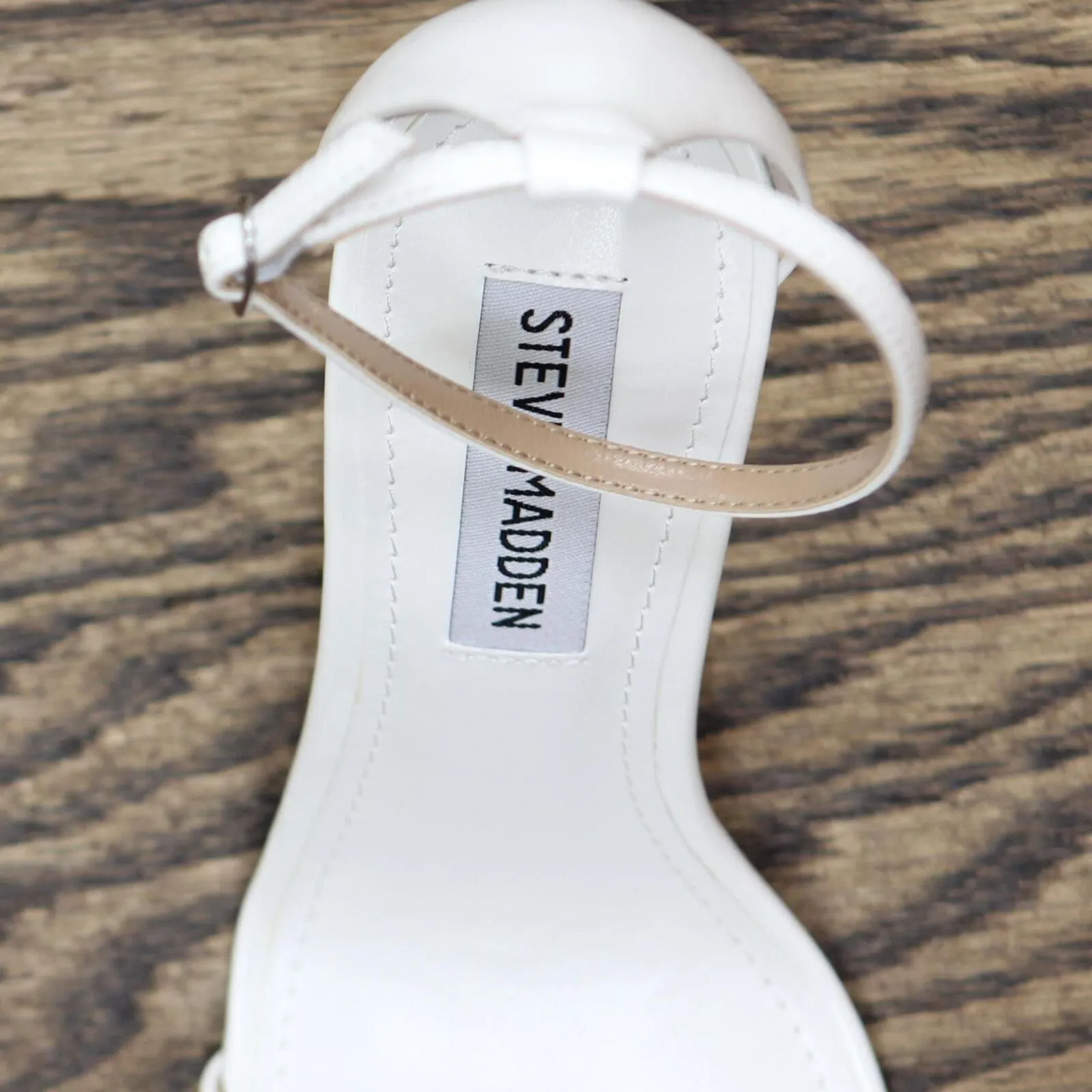 Steve Madden Womens Spree Patent Ankle Strap Sandals SPRE02S1 White 7M