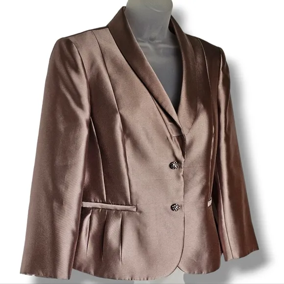 Tahari Luxe Blazer Size 10 Dressy Jacket Tan Rhinestone Buttons Fancy Formal