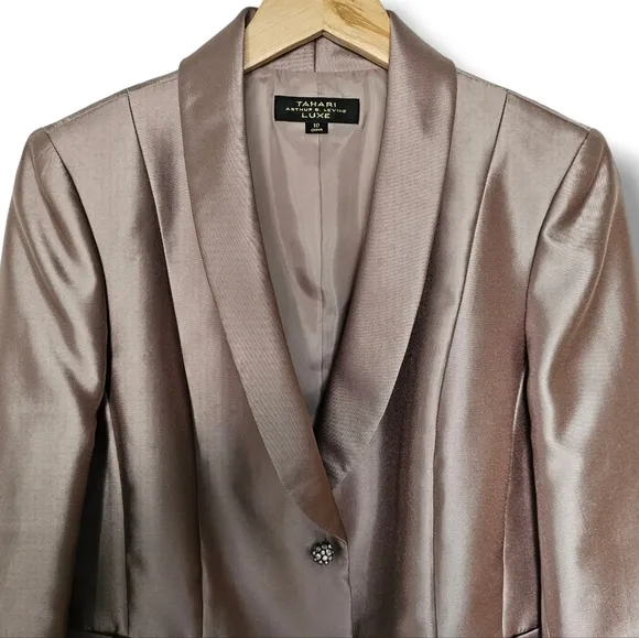 Tahari Luxe Blazer Size 10 Dressy Jacket Tan Rhinestone Buttons Fancy Formal