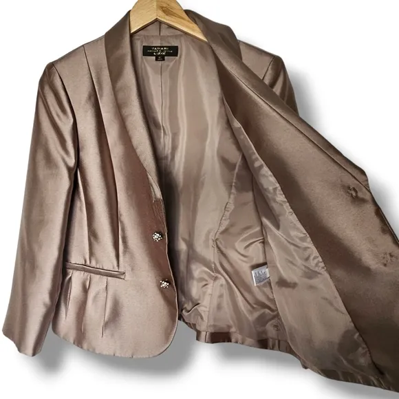 Tahari Luxe Blazer Size 10 Dressy Jacket Tan Rhinestone Buttons Fancy Formal