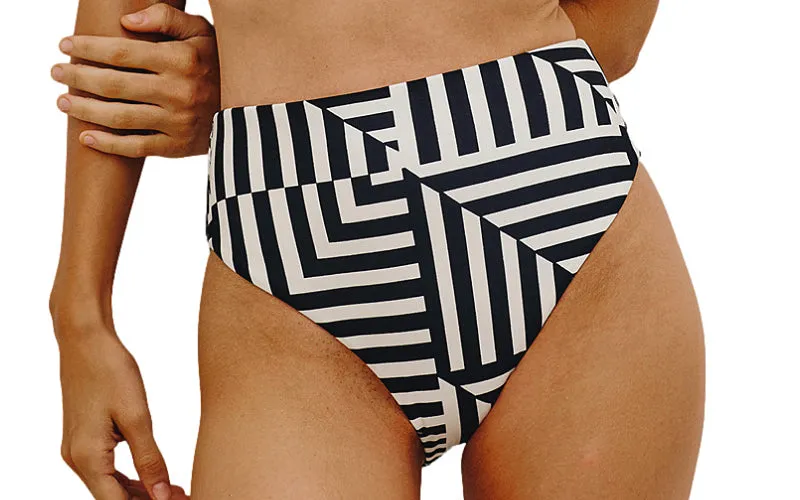 Tisa Bandeau-Bela Hot Pants Bikini ::RET