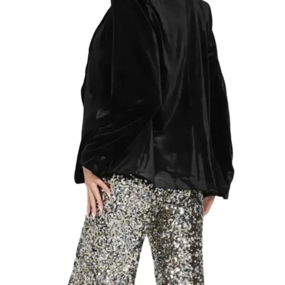 Women's Black Velvet Blazer Two Front Pockets Medium