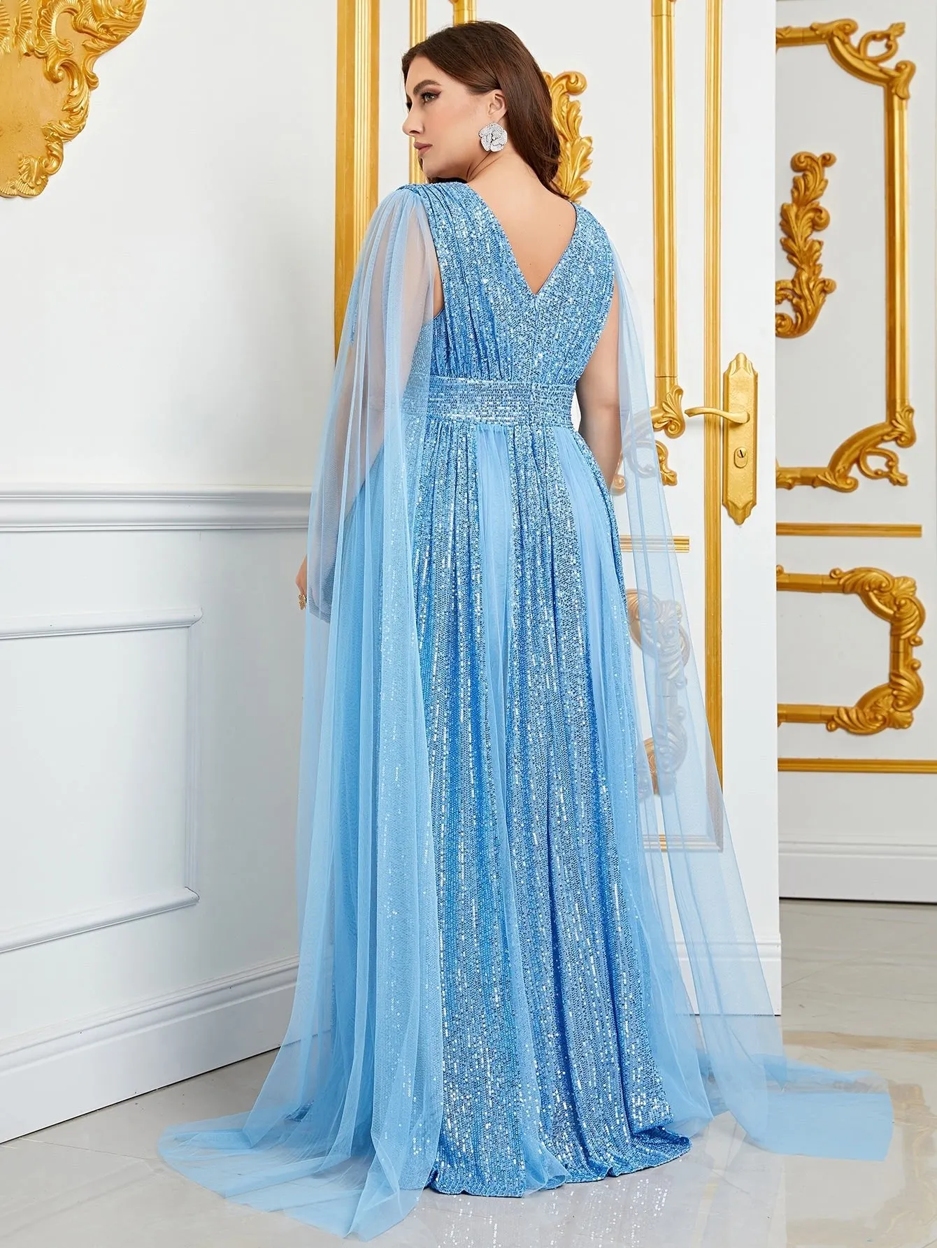 Women's Plus Size Plunging Neck Cloak Sleeve Sequin Formal Dress